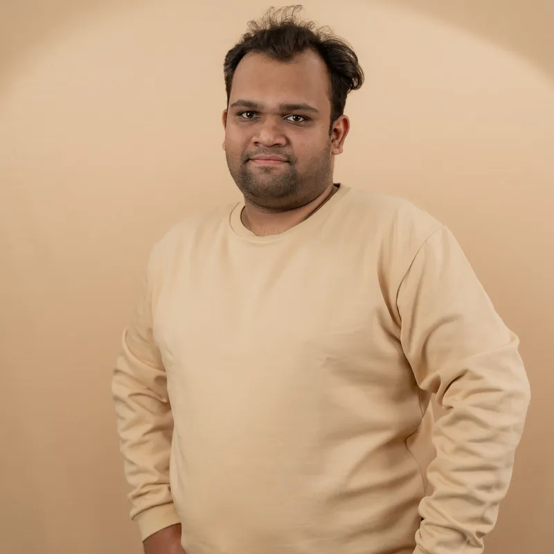Elite Sandy Beige Sweatshirt
